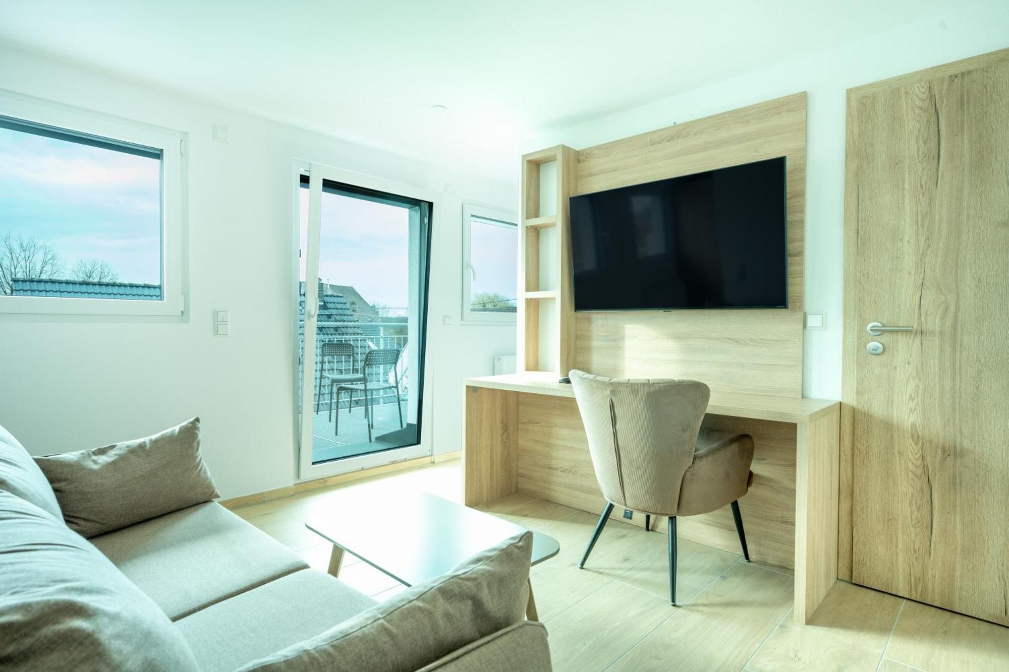 B&S Hotel Weißenhorn Екстериор снимка