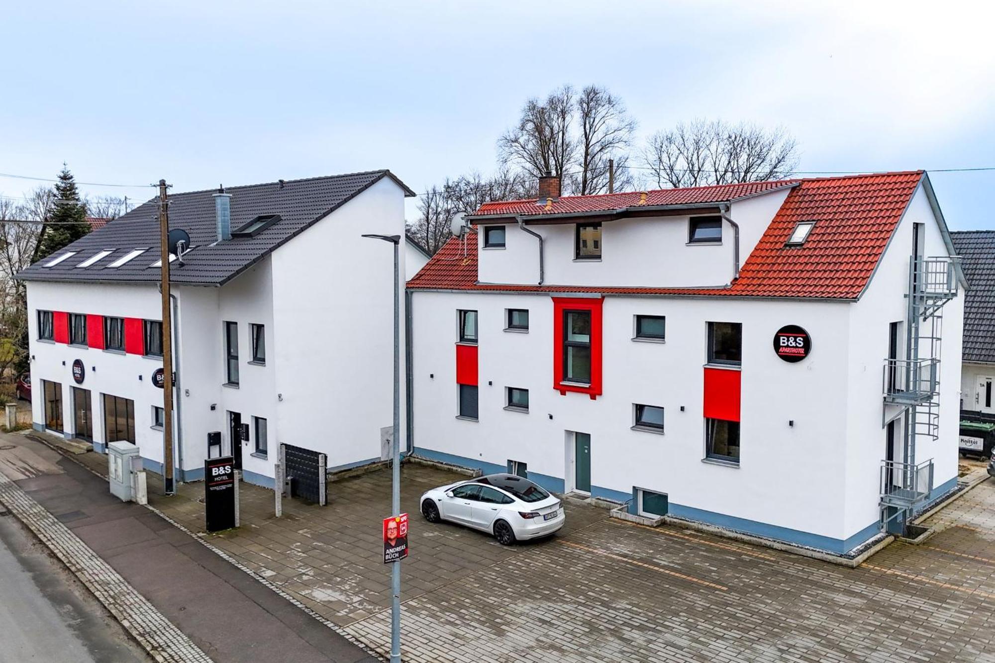 B&S Hotel Weißenhorn Екстериор снимка